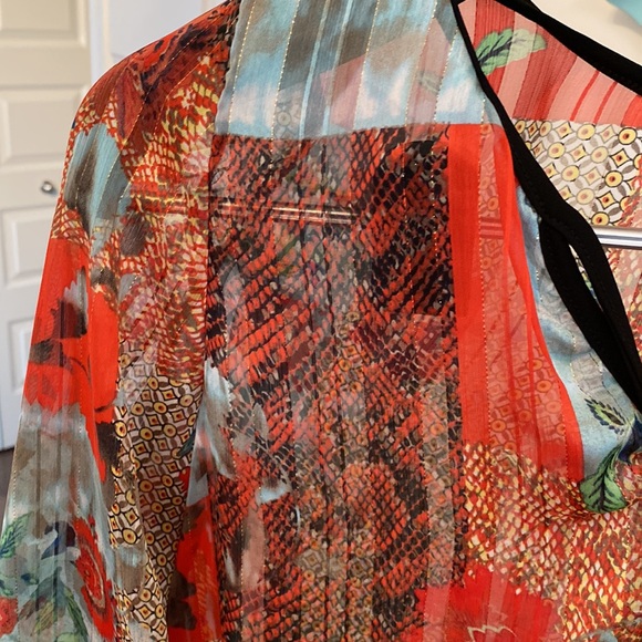 Stunning cover up - Picture 4 of 4